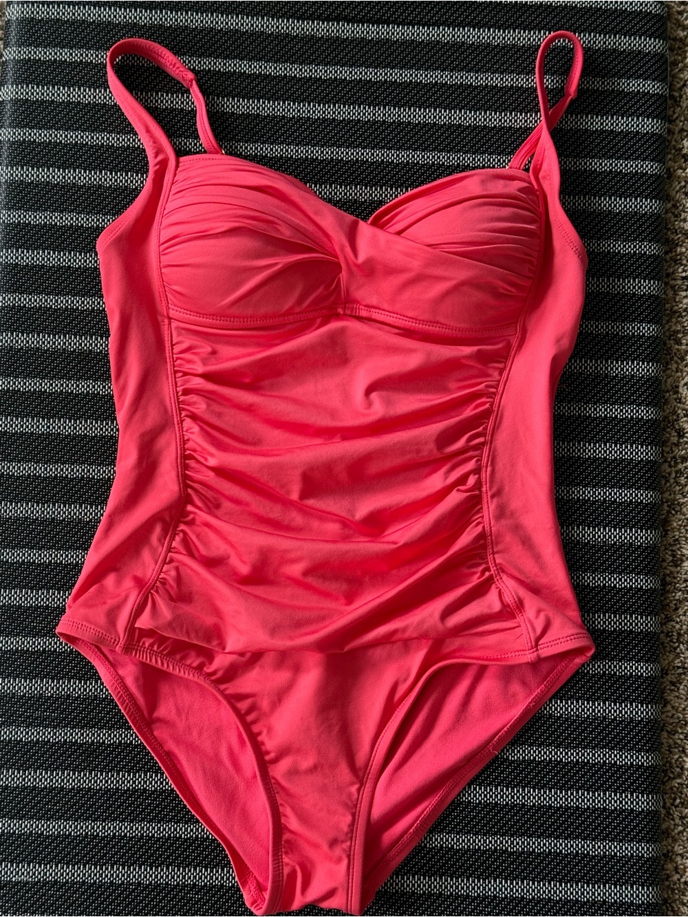 Liz Claiborne Coral Pink Ruched One Piece Swimsuit Size 8